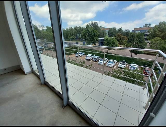 329M² OFFICE TO LET IN BRYANSTON